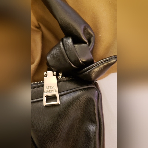 Steve Madden black Shoulder Bag - Picture 5 of 5